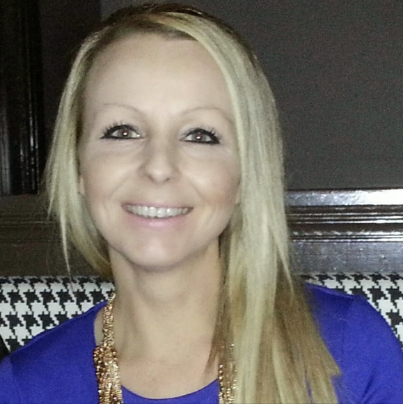 Meet your Posher, Wendy - Picture 2 of 2